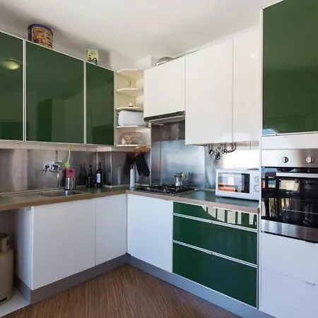 Bellavista - 3 Min Walk From *