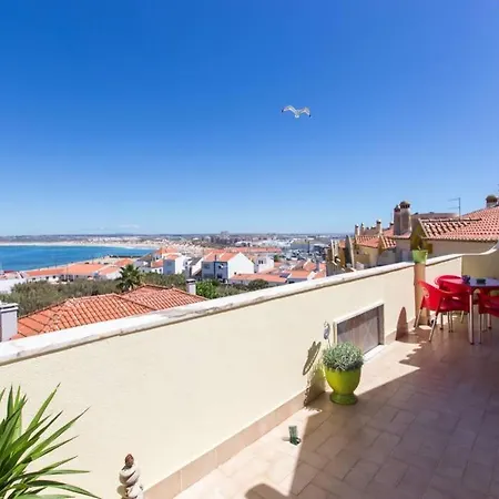 Bellavista - 3 Min Walk From Apartment Peniche
